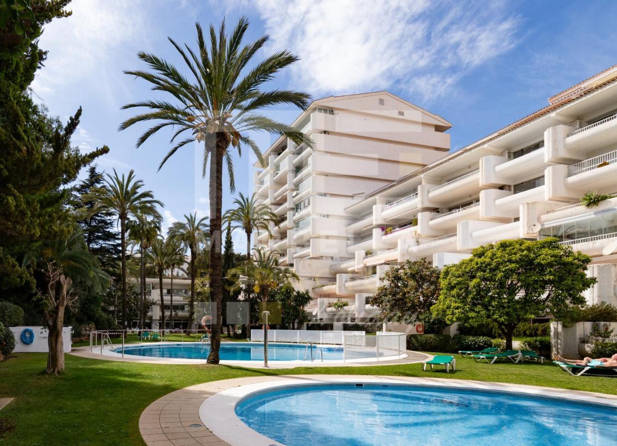 Roy Boston Marbella By Florentia Homes Esterno foto